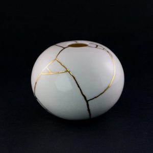 vase kintsugi boule